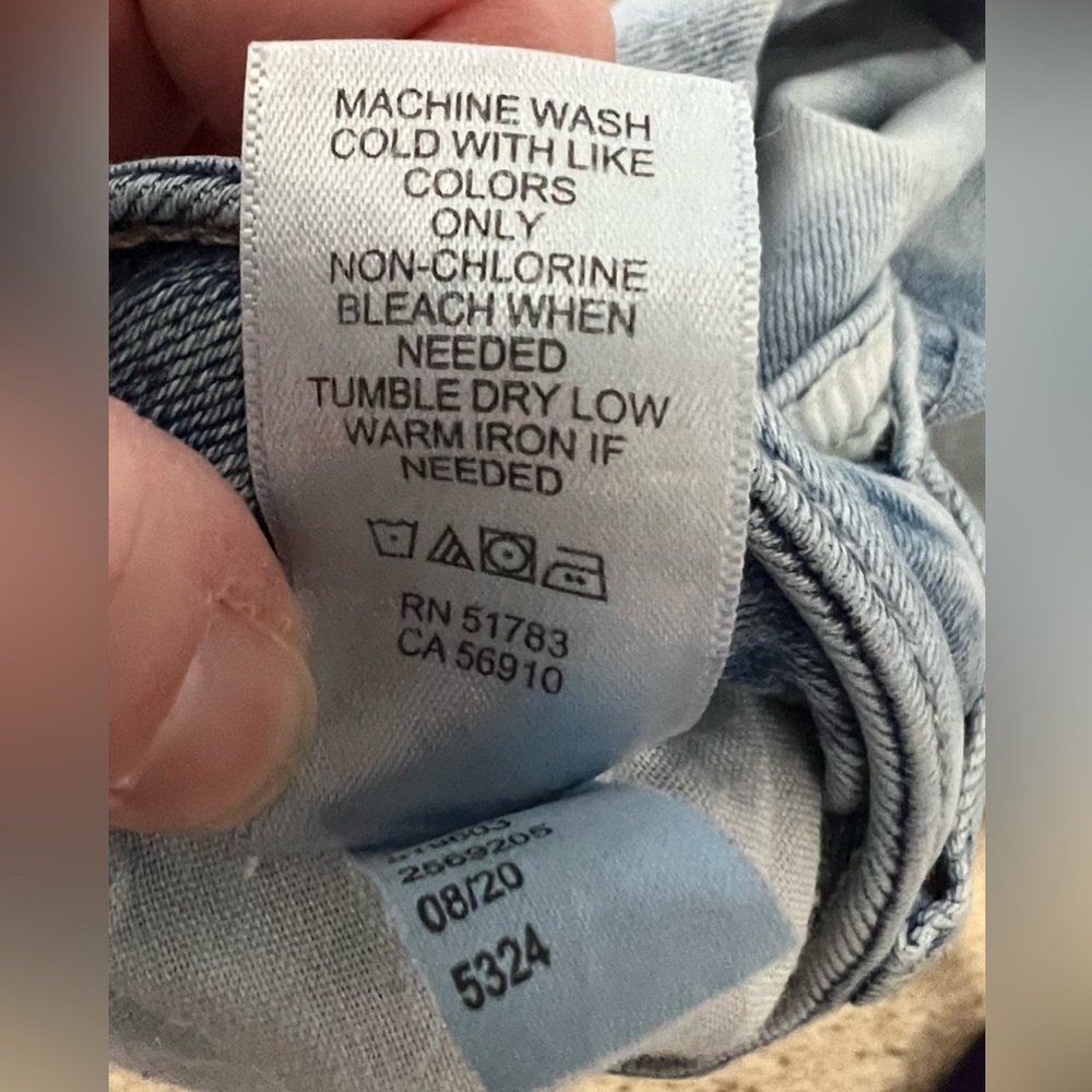 Women’s Maurice’s light wash jeans L large short button up distressed - Picture 4 of 10